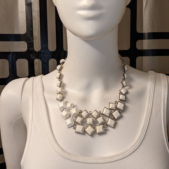 Vintage faceted squares & rhinestone statement necklace - Picture 4 of 5
